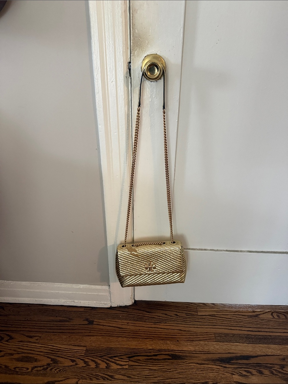 Tory Burch Kira Chevron Small Gold bag